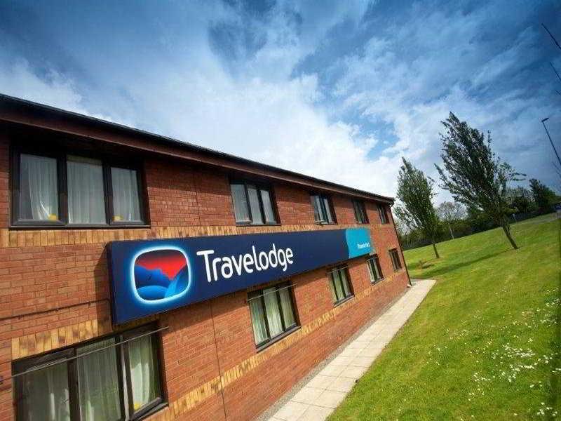Travelodge Dublin Phoenix Park Касълнок Екстериор снимка